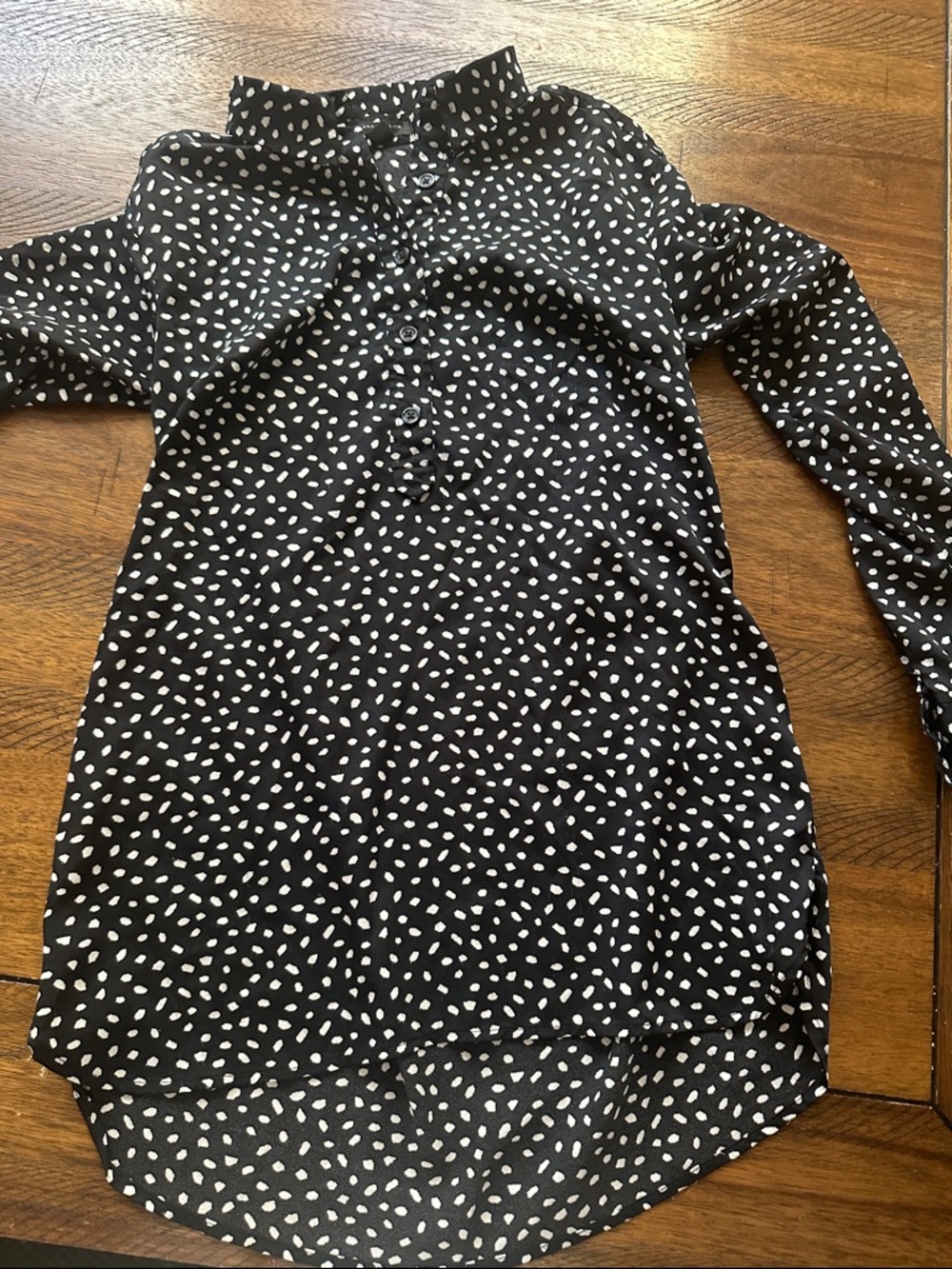 ANN TAYLOR Black Button-Front Dot Print Blouse